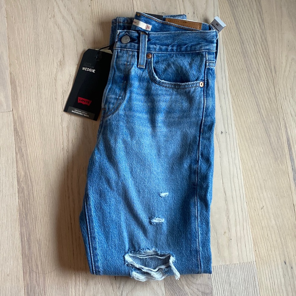 Levi’s wedgie jeans